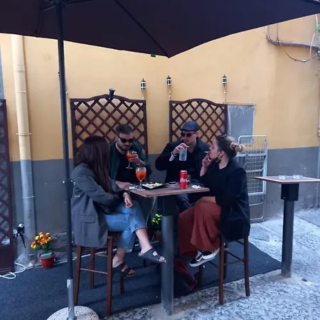 Melissa A Toledo * Neapel